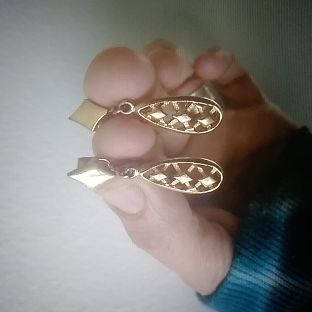 🌙Vtg Crown Trifari Clip On Earrings - Picture 10 of 10